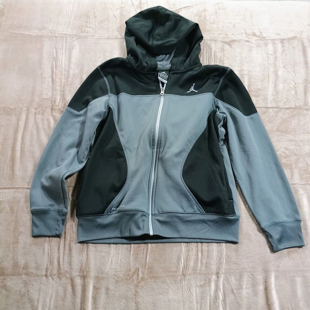 Jordan Therma‑Fit Youth Hoodie – Size L (12–13 Yrs) – Black/Gray